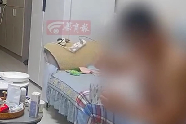 Phẫn nộ bác sĩ lén bỏ thuốc phá thai cho bạn gái uống - Hình 2 Phan no bac si len bo thuoc pha thai cho ban gai uong-Hinh-2