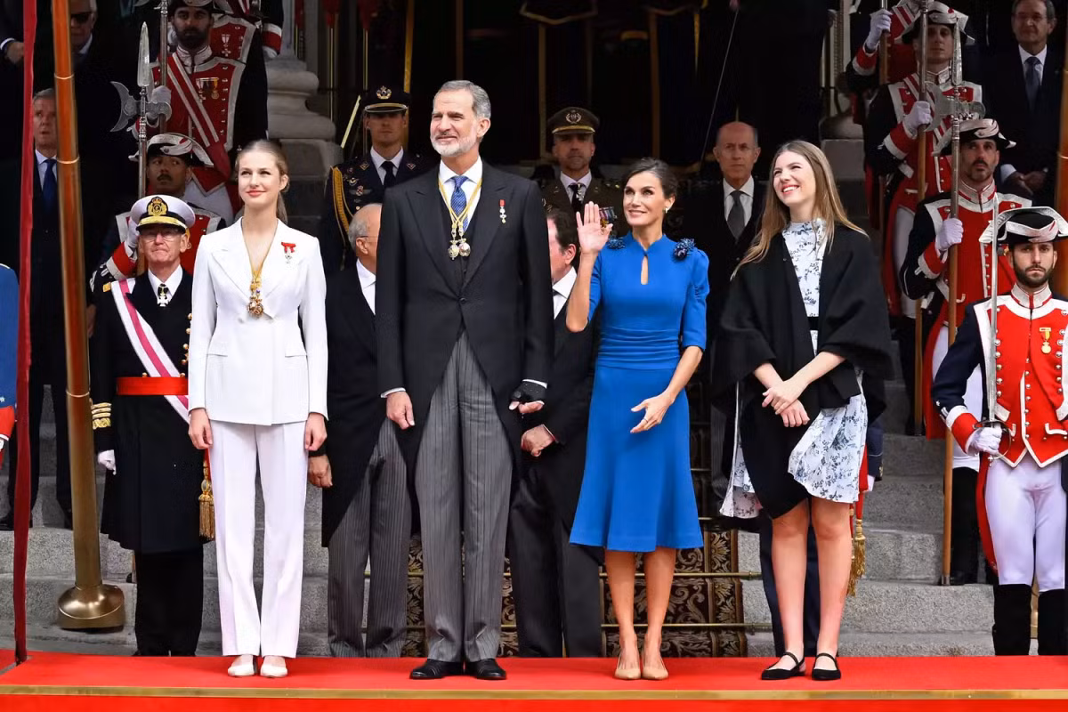 Cong chua ke vi ngai vang Tay Ban Nha vua don tuoi 18-Hinh-6