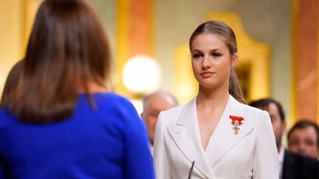 Cong chua ke vi ngai vang Tay Ban Nha vua don tuoi 18-Hinh-3