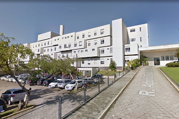 Brazil: Đem đi hoả táng, cụ bà được phát hiện vẫn còn thở Brazil: Dem di hoa tang, cu ba duoc phat hien van con tho