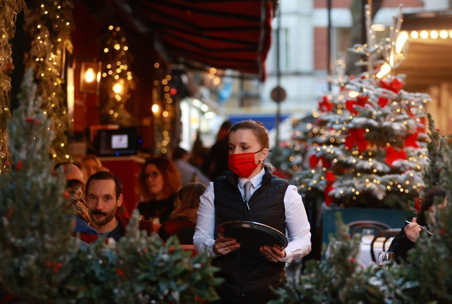 Loat vu phai nhap vien vi tiec Giang sinh-Hinh-2