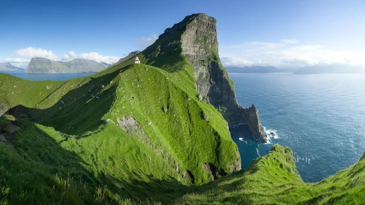 Ngay cả khi chỉ có vài chục người sống trên một hòn đảo, bạn cũng có rất nhiều không gian riêng để ngồi một mình.