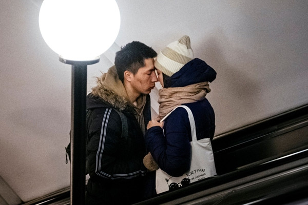 Cau hon ban gai o ga tau, nguoi dan ong Nga bi bo tu