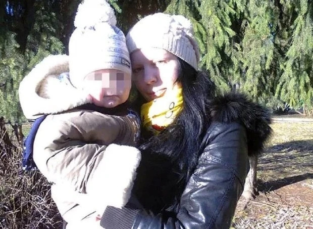 Nguoi me song cung thi hai 3 dua con de huong tro cap