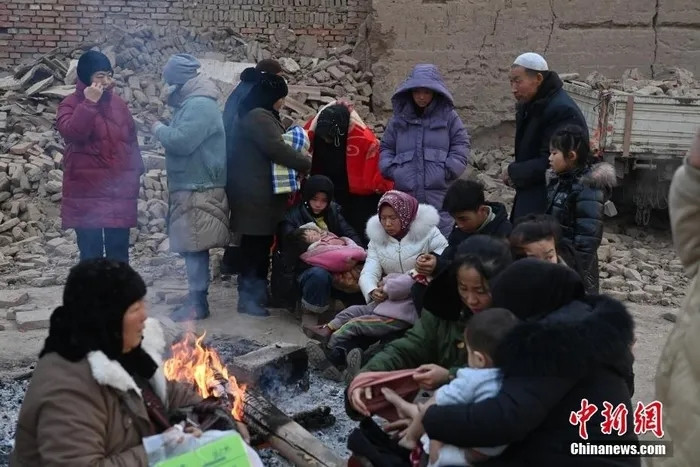 Nhìn lại trận động đất kinh hoàng ở Cam Túc hơn 100 năm trước - Hình 2 Nhin lai tran dong dat kinh hoang o Cam Tuc hon 100 nam truoc-Hinh-2