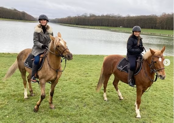 Chau gai ong Trump xinh dep o tuoi 12-Hinh-10