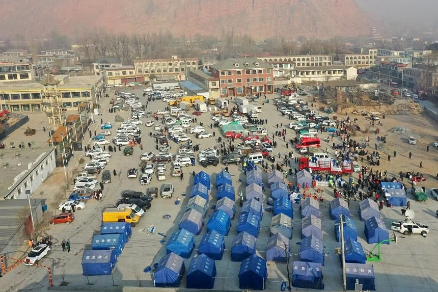 Tại Cam Túc, hơn 207.000 ngôi nhà bị phá hủy trong trận động đất vừa qua và gần 15.000 ngôi nhà bị sập, ảnh hưởng đến hơn 145.000 người. Ảnh: Reuters.