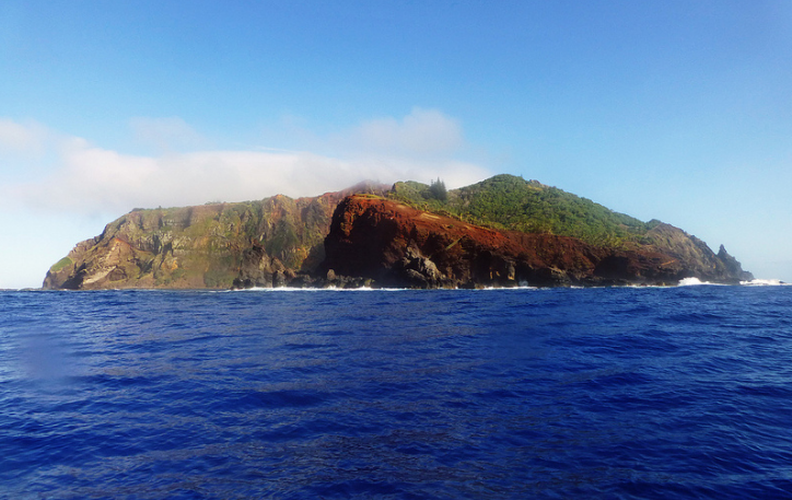 Quần đảo Pitcairn là một quần đảo nằm ở Nam Thái Bình Dương, với dân số khoảng 50 người.