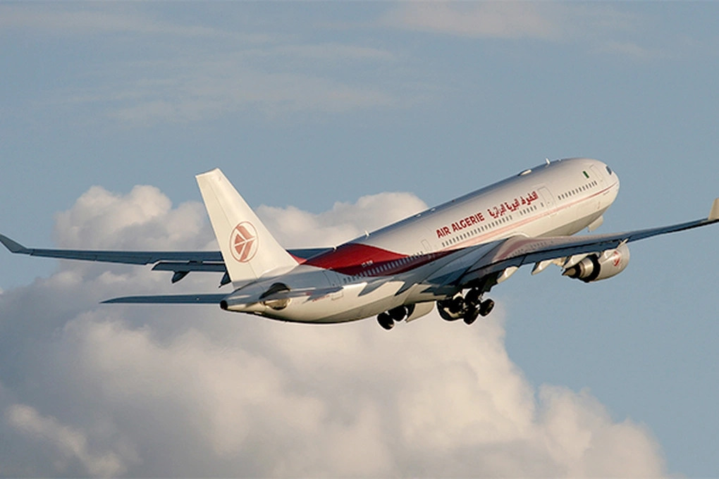 Hanh trinh am anh cua nguoi song sot khi bam cang may bay