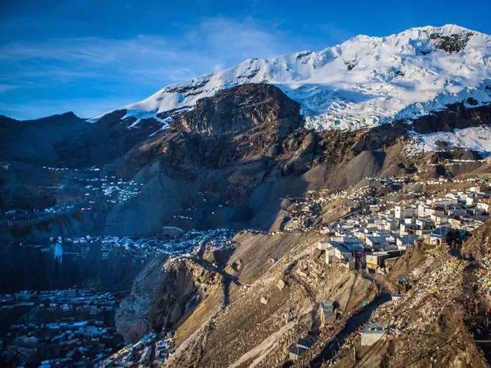 Đột nhập thị trấn cao nhất thế giới, dân chỉ sống thọ 30-35 tuổi - Hình 2 Dot nhap thi tran cao nhat the gioi, dan chi song tho 30-35 tuoi-Hinh-2