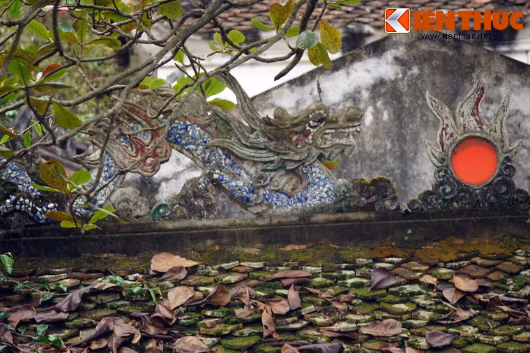 Đây là một trong những ngôi đền thiêng nổi tiếng trong vùng về sự linh nghiệm.