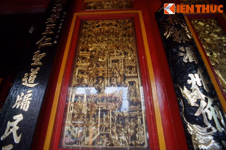 Ngày nay, hội quán Ôn Lăng còn lưu giữ nhiều cổ vật giá trị như các bức phù điêu bằng gỗ chạm thếp vàng, bộ trống, đỉnh gang, lư hương thời Quang Tự (Nhà Thanh), quả chuông đúc năm 1825 cùng nhiều hoành phi và câu đối với nội dung ca ngợi công đức của thần và bày tỏ ước nguyện của con người.