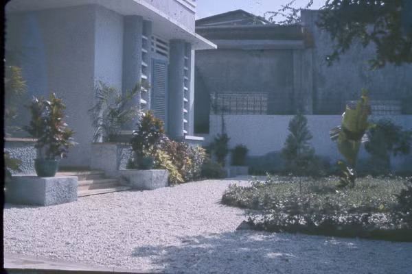 Biệt thự nơi ông Jack Waer - tác giả bộ ảnh - cư trú khi ở Sài Gòn. Ảnh: Oldspooksandspies.org