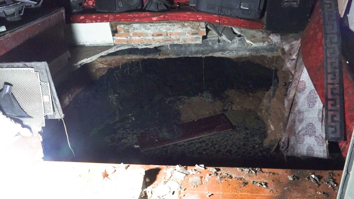 Nguyen nhan xuat hien “ho tu than” trong quan karaoke o Quang Ninh