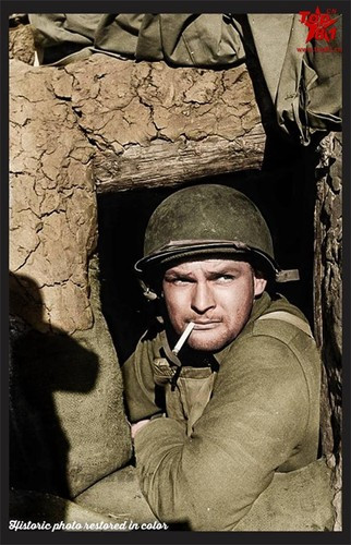 Sự ưu tư lộ rõ khuôn mặt anh lính này.