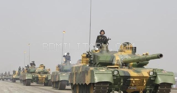 Kết quả của cuộc đua tranh nói trên là xe tăng Trung Quốc đã thắng thầu, đánh bại T-84 Oplot của Ukraine nhờ giá thành rẻ và tốc độ chế tạo nhanh, để trả đũa, từ đó Kiev đã cấm xuất khẩu động cơ 6TD-2 cho đối thủ.