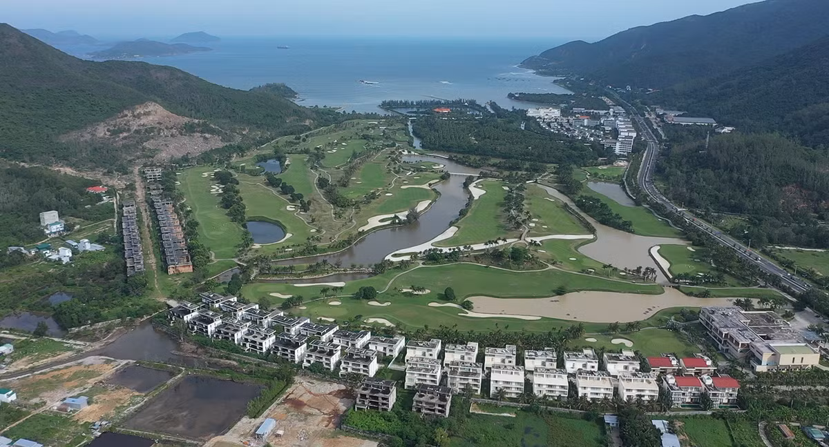 Khanh Hoa “hop thuc hoa” 11,6 ha lan bien cua doanh nghiep?