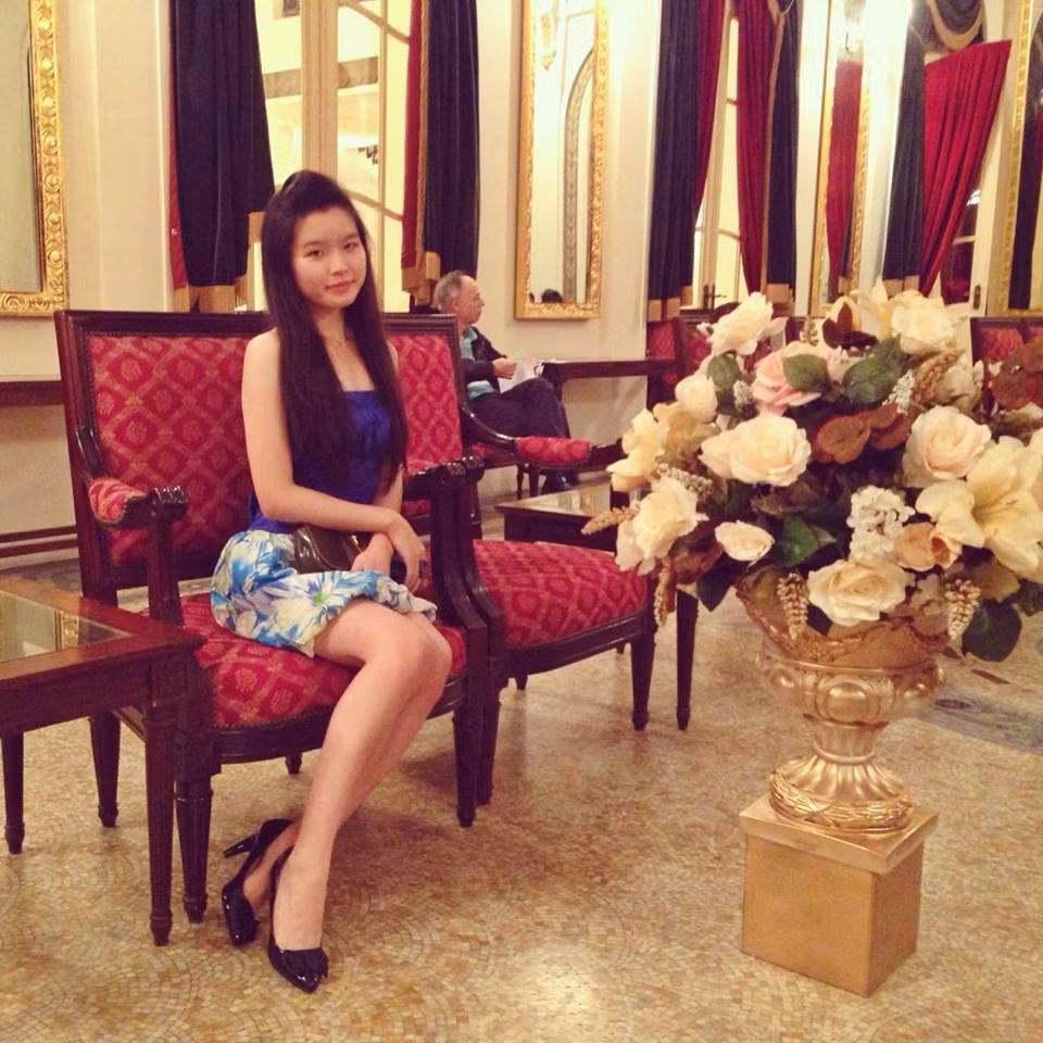 Với tờ Huffington Post, Lan Anh đã sử dụng đầu óc, sự sáng tạo của mình để gây ấn tượng với tổng biên tập bằng một dự án rất hấp dẫn và mới mẻ. Sau khi chứng minh được khả năng, tiềm năng, phong cách viết bài cũng như trình độ ngoại ngữ của mình... Lan Anh đã được mời viết bài cho Huffington Post, hoạt động song song ở hai chuyên mục có liên quan đến những nhân vật tạo ra ảnh hưởng lớn đến các lĩnh vực quan trọng.