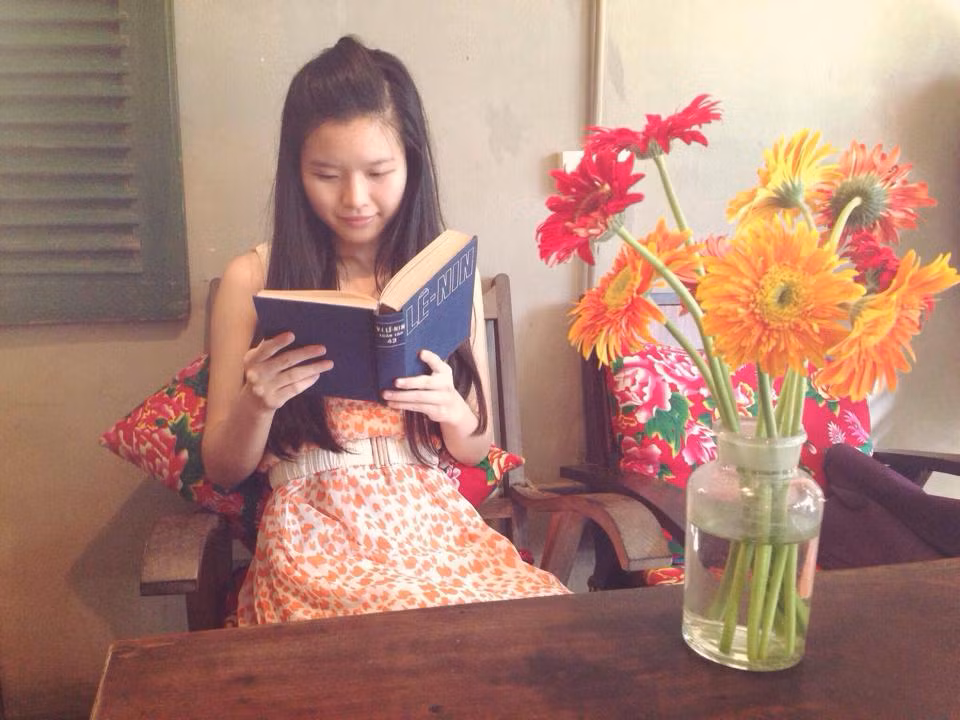 Ngoài phỏng vấn, viết bài về các nhân vật nổi tiếng, Lan Anh còn có ý định viết sách về họ. Ngoài ra, hiện tại cô gái gốc Việt tài năng này còn làm thêm công việc quản lý, kinh doanh liên quan đến lĩnh vực thời trang. Có thể thấy, mọi mảng miếng kiến thức đa dạng, học tập được ở các quốc gia khác nhau đều được Lan Anh vận dụng một cách tối đa vào các công việc trải khắp các ngành nghề.