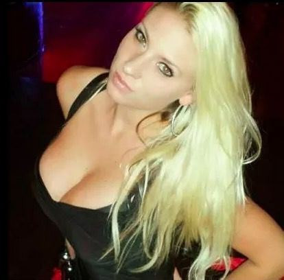 Nu vo si dau hang can cao vi… bo nguc khong lo-Hinh-4