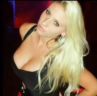 Nu vo si dau hang can cao vi… bo nguc khong lo-Hinh-4