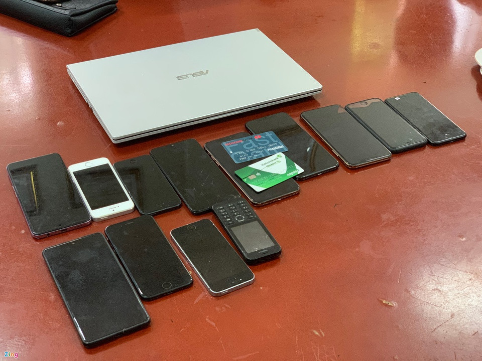 Bang nhom danh cap tai khoan ngan hang de mua ma tuy