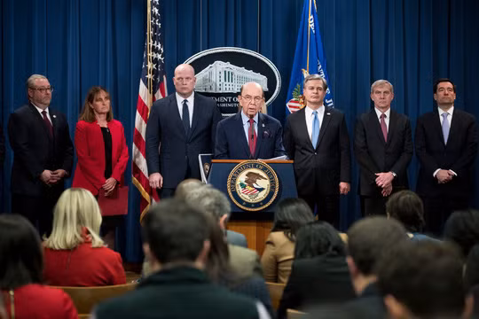 My cho bat ca nguoi sang lap Huawei?