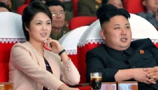 Theo Daily Mail, trước khi kết hôn với ông Kim Jong-un, bà Ri được cho là đã theo khóa học 6 tháng tại Đại học Kim Il-sung để trở thành Đệ nhất phu nhân Triều Tiên. Ảnh: DEN.