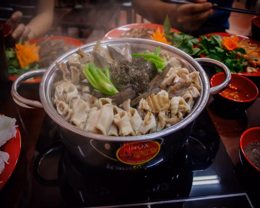 Những đối tượng cần tuyệt đối kiêng ăn lòng lợn Nhung doi tuong can tuyet doi kieng an long lon