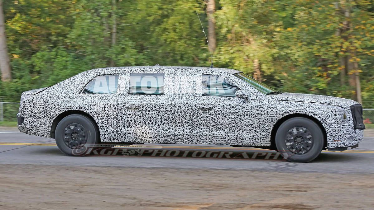 Tổng thống Mỹ Donald Trump lần đầu tiên sử dụng chiếc siêu xe limousine mới The Beast 2.0 trong chuyến thăm thành phố New York hồi tháng 9/2018. Ảnh: AW. 