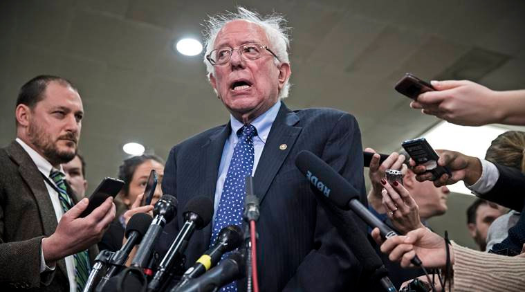 Năm 2016, Bernie Sanders quyết định tranh cử Tổng thống Mỹ và là ứng viên lớn tuổi nhất. Trong các cuộc thăm dò khi đó, ông Sander luôn bám sát ứng viên Hillary Clinton. Tuy nhiên, trong cuộc bầu cử sơ bộ, ông Sander đã thất bại trước bà Clinton. Ảnh: IE.