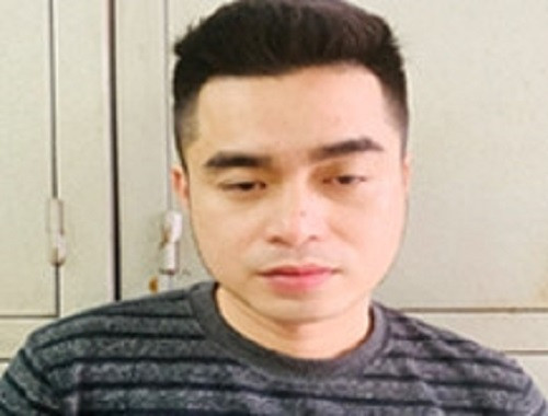 Canh sat dot kich soi bac trong can nha hoang