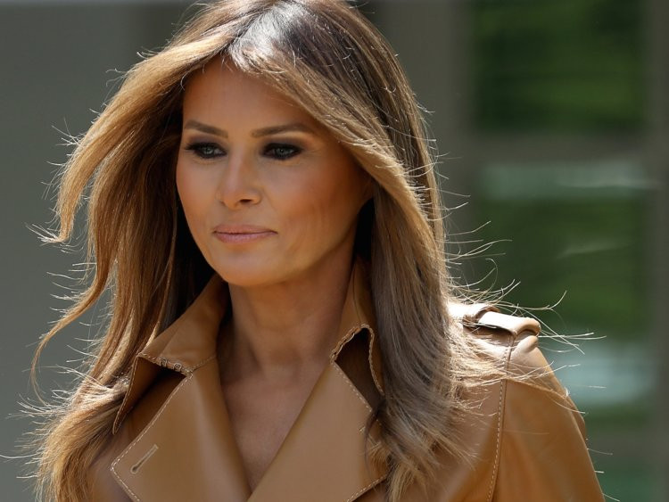 Trước đó, hãng tin CBS của Mỹ cũng đã thông báo trên Twitter về khả năng bà Melania sẽ không tới Việt Nam. Thông tin này cũng được người phát ngôn của bà là Stephanie Grisham xác nhận. Nguồn tin cho biết, Đệ nhất phu nhân Melania không đi cùng ông Trump tới Hà Nội do vấn đề sức khỏe. Ảnh: BI. 