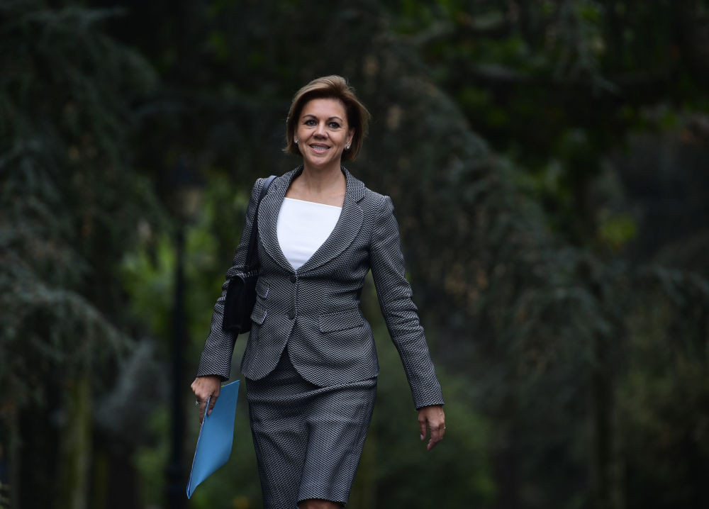 Bà Maria Dolores de Cospedal, khi đó là Bộ trưởng Quốc phòng Tây Ban Nha, tới Cung điện Moncloa ở Mandrid ngày 4/11/2016.