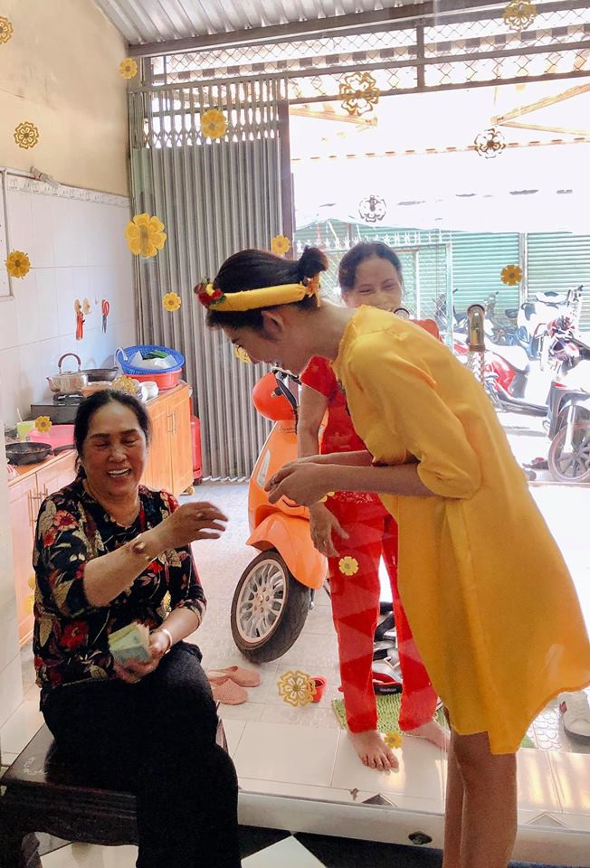 Thuy Ngan: Tu nhan thay can song co trach nhiem khi ba benh-Hinh-3