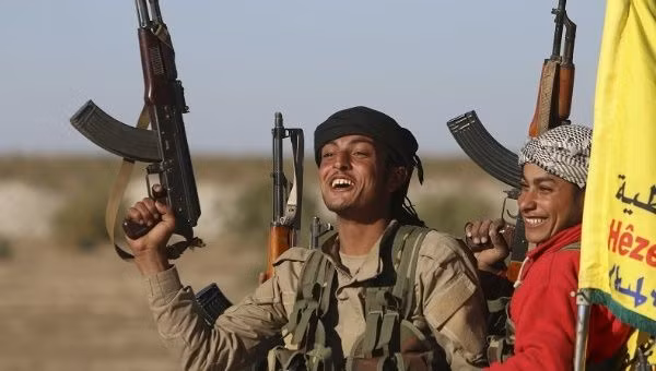 Vi sao SDF bat giu hang tram dan thuong Syria?-Hinh-7