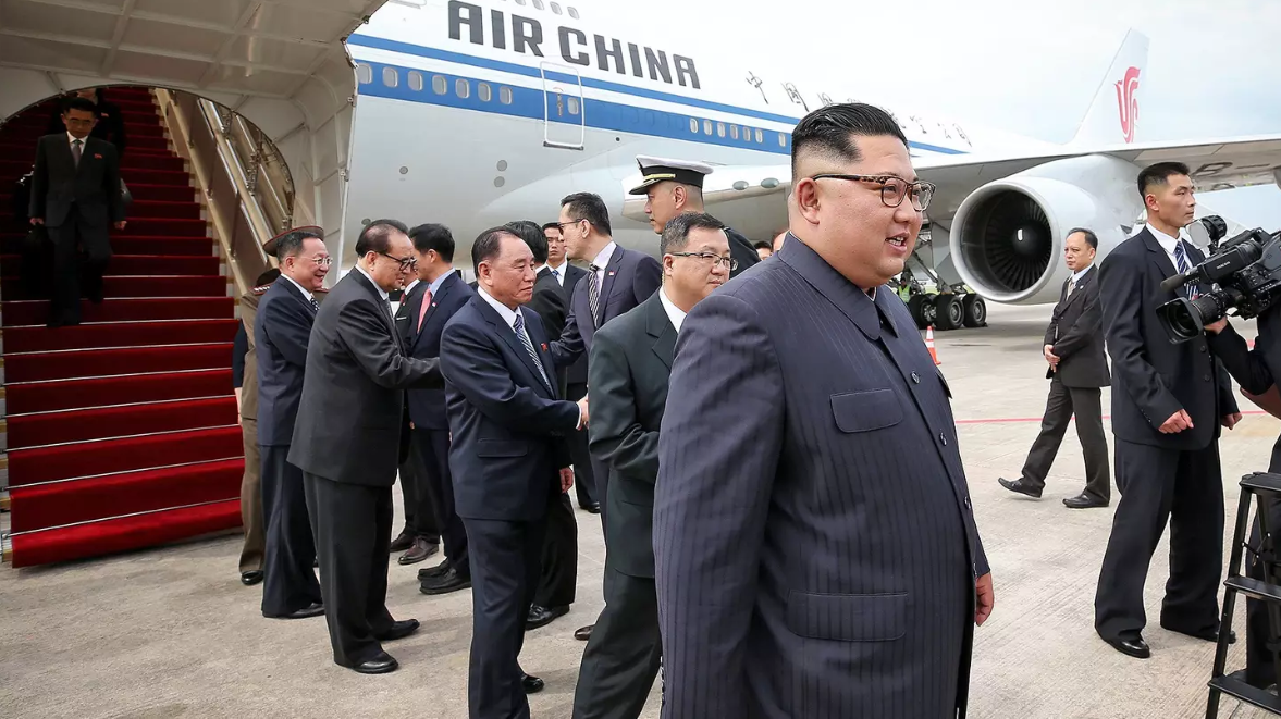 Ngoài ra, nhiều dự đoán cho rằng ông Kim Jong-un sẽ dùng máy bay của Trung Quốc để tới Hà Nội tham dự cuộc gặp thượng đỉnh Mỹ-Triều với Tổng thống Trump vào ngày 27-28/2 sắp tới. Ảnh: AP.