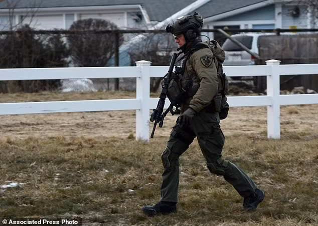 Hien truong xa sung rung dong nuoc My, nhieu nguoi thuong vong-Hinh-8