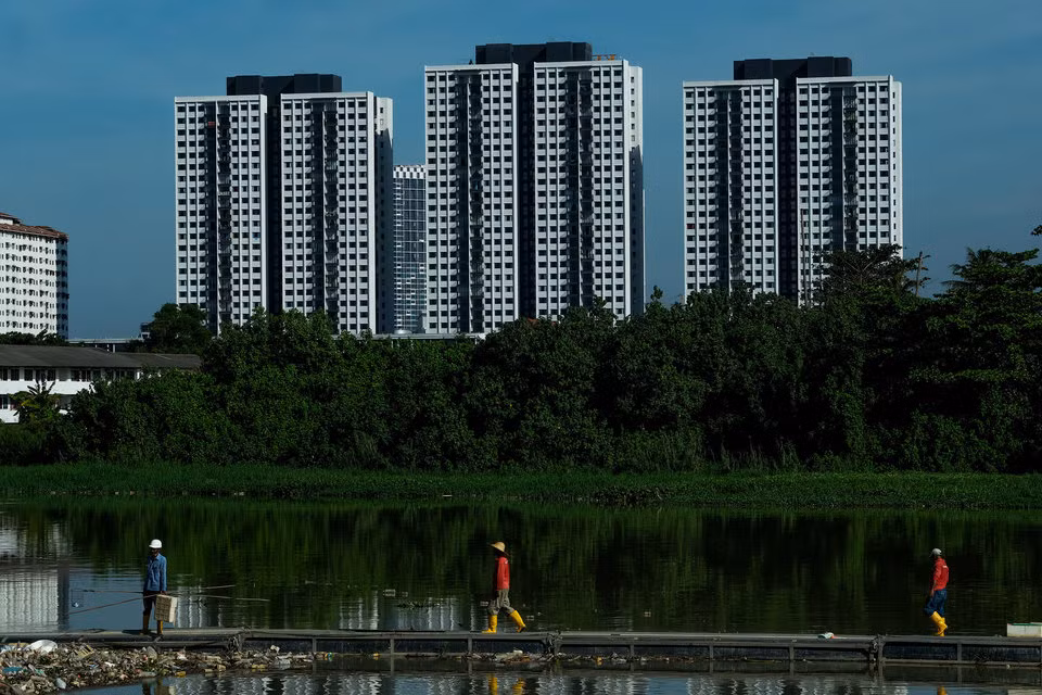 Hai hung cuoc song thi tran “ngap” trong 19.000 tan rac thai nhua-Hinh-2