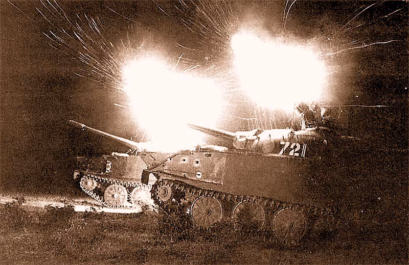 Về phía Trung Quốc, nước này cung cấp cho Việt Nam các xe tăng T-59 (phiên bản của T-54 sản xuất ở Trung Quốc), xe tăng lội nước Type 63 (Việt Nam gọi là K63-85) và xe bọc thép chở quân K63. Nguồn ảnh: Otavaga