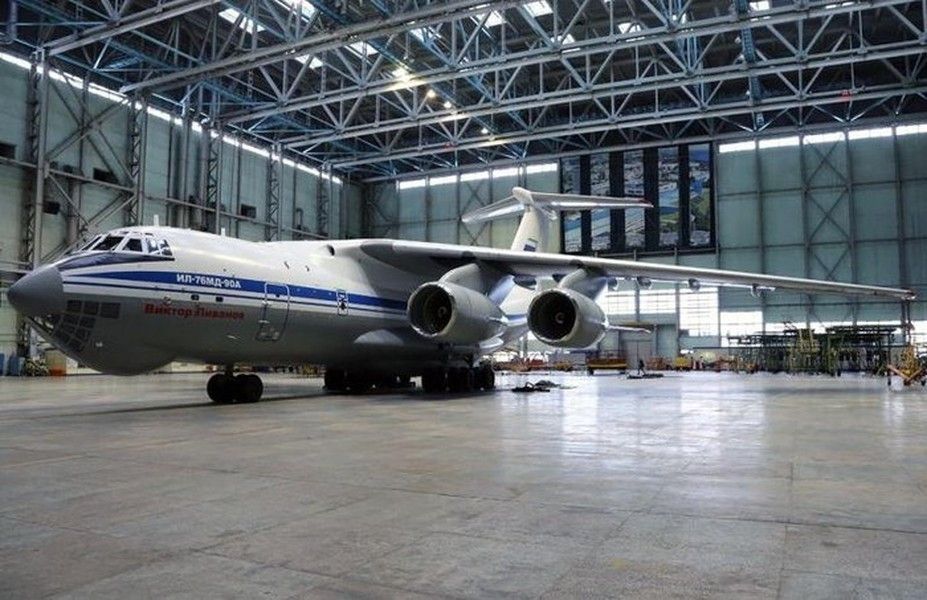 Máy bay vận tải Il-76MD-90A thế hệ mới giúp Nga 'lách' lệnh cấm vận - Hình 10 May bay van tai Il-76MD-90A the he moi giup Nga 'lach' lenh cam van-Hinh-10