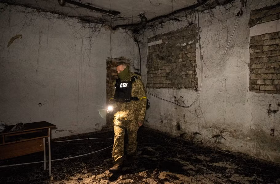 Điều đáng chú ý là tổng chiều dài của các tuyến đường và hầm hào trong "đô thị ngầm" nói trên kéo dài tới hơn 3 km, trong khi độ sâu của công trình này đo được phổ biến vào khoảng 3 m.