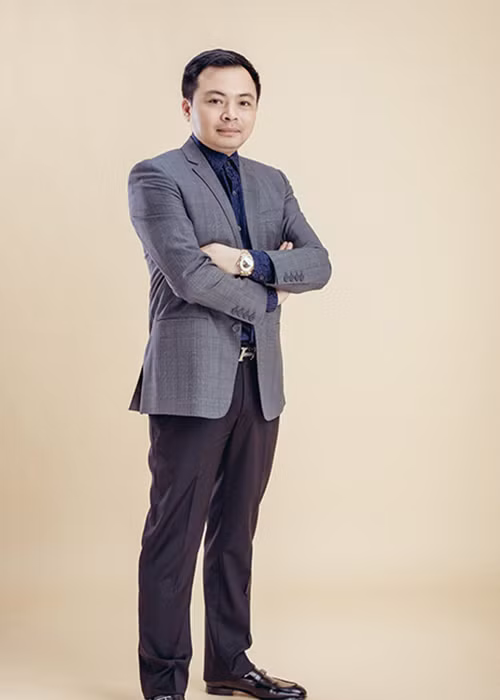 Ông Phương là một trong những cổ đông sáng lập của Tập đoàn FLC. Hiện tại, không còn giữ chức Tổng giám đốc FLC nhưng thay vào đó, ông đảm nhận các vị trí quan trọng khác. Cụ thể, ông Phương hiện là thành viên HĐQT kiêm Tổng giám đốc Công ty CP Liên doanh Đầu tư Quốc tế KLF, Chủ tịch HĐQT Công ty Cổ phần Nông dược H.A.I (từ tháng 9/2014), thành viên HĐQT Công ty cổ phần Xây dựng FLC Faros (từ tháng 11/2016).