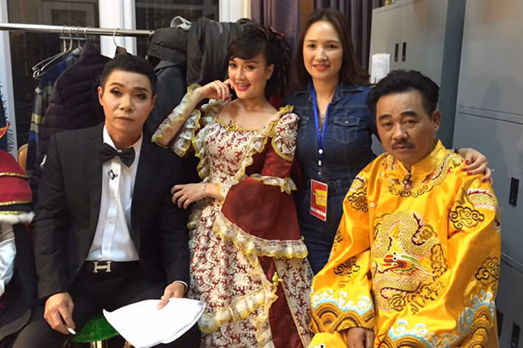 Nghệ sĩ Quốc Khánh diện trang phục Ngọc Hoàng quen thuộc. (Ảnh: Thể thao văn hóa)