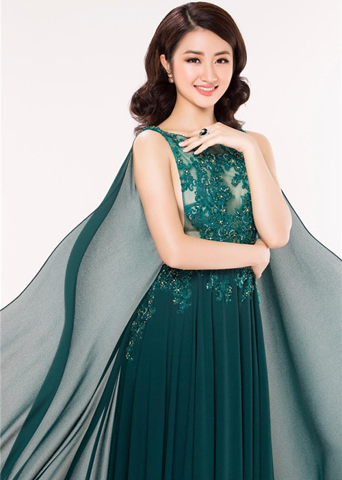 Mẹ của Thu Ngân chia sẻ, sau khi lấy chồng, con gái vẫn tiếp tục học tại Thụy Sĩ. (Ảnh: Thể thao văn hóa)