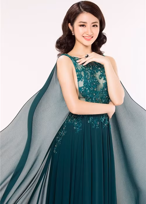 Mẹ của Thu Ngân chia sẻ, sau khi lấy chồng, con gái vẫn tiếp tục học tại Thụy Sĩ. (Ảnh: Thể thao văn hóa)