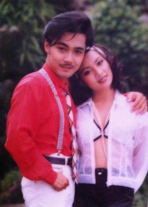 Về phía Y Phụng, cô không thừa nhận từng yêu Lý Hùng. Sau cuộc hôn nhân đầu tiên không trọn vẹn, nữ diễn viên đã tìm được bến đỗ hạnh phúc bên người tình mới. Hiện tại, tình cũ của Lý Hùng đang định cư ở Mỹ. (Ảnh: Zing) 