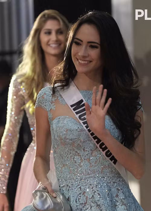 Marina Jacoby đến từ Nicaragua xuất thân là một vận động viên. Cô được dự đoán về thứ 2 chung cuộc tại Miss Universe 2016. Các chuyên gia của Missosology cho rằng cô gái này có thể giành chiến thắng nhờ nhan sắc xinh đẹp và sự thông minh. 