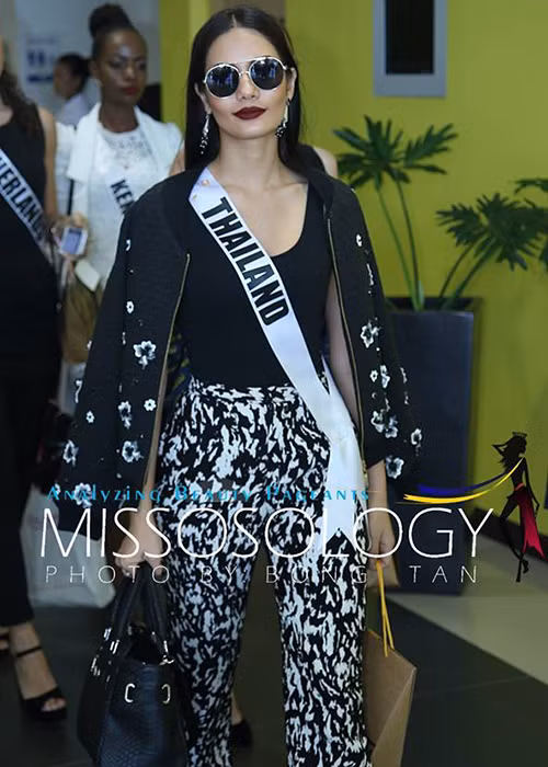 Đến từ Thái Lan, Chalita Suansane xếp ở vị trí thứ 3 trong bảng xếp hạng. Theo Missosology, với số hành lý lên đến 300 kg, Chalita có tinh thần thi đấu rất cao. Cho đến thời điểm hiện tại, cô luôn là một trong thí sinh mặc đẹp nhất. 