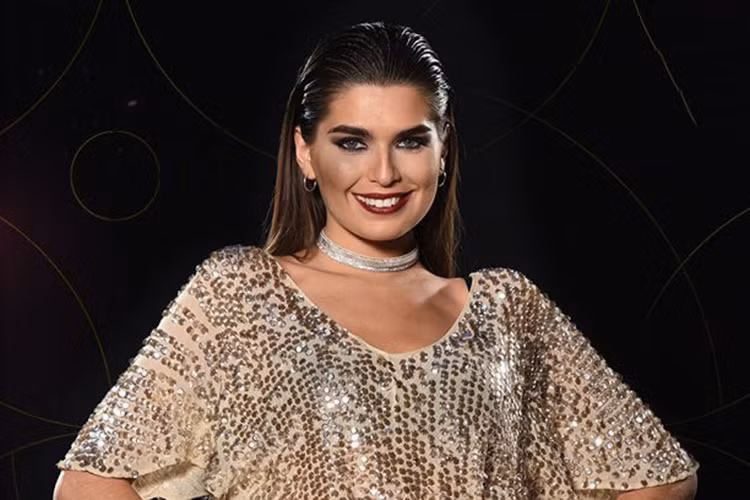 Estefania Bernal là đại diện của Argentina và xếp ở vị trí thứ 4. Cô sở hữu vẻ ngoài xinh đẹp và cũng được xem là một trong những ứng viên mạnh nhất trong nhóm người đẹp Latin. 